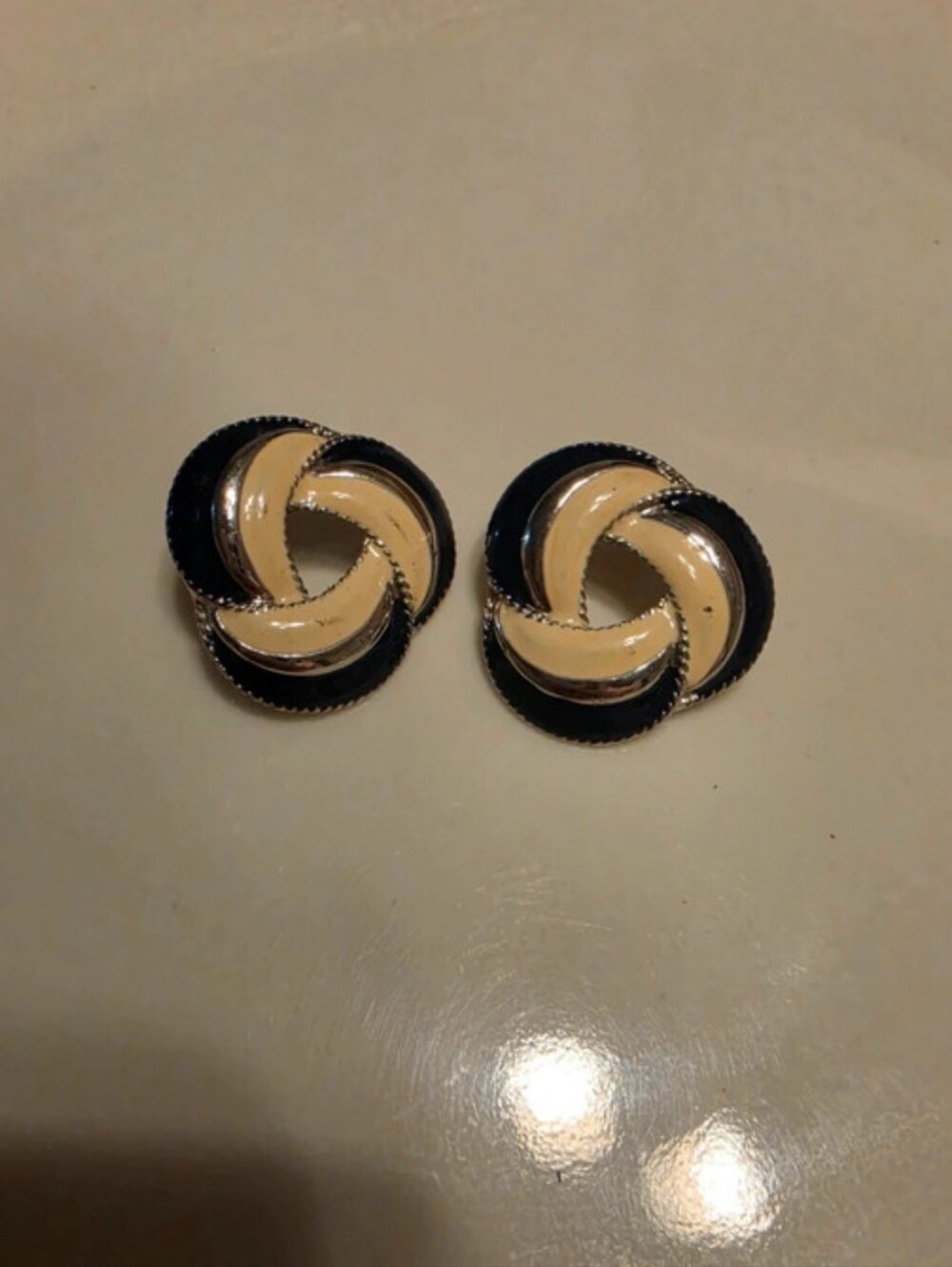 Vintage 80s/90s Enamel Swirl Statement Pierced Earrings – Black, Cream
